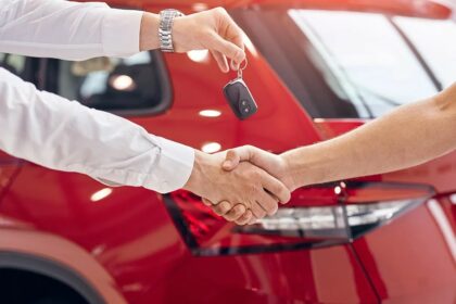 Покупка автомобиля у дилера - скрытые условия и как их избежать